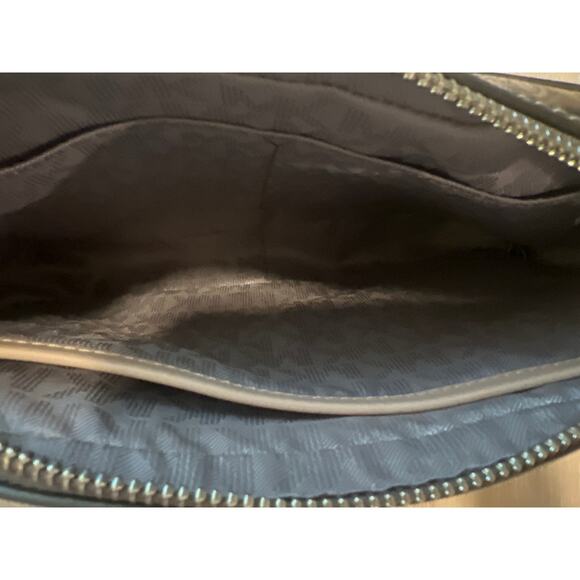 NWT Michael Kors Patent Leather Logo Chain with Leather Strap Mini Crossbody Bag - Picture 6 of 7